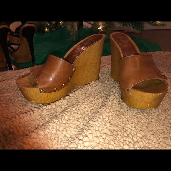 Wedges - Picture 2 of 3
